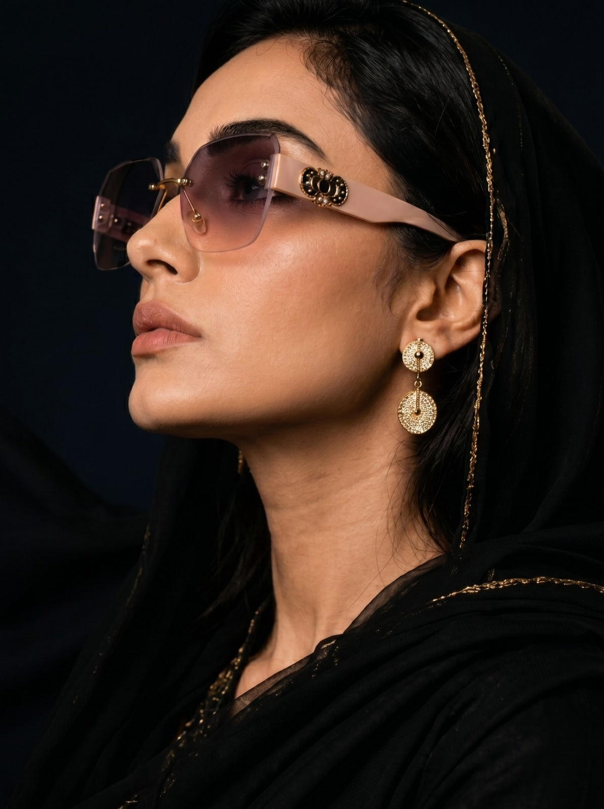 Stylish Modern Women Sunglasses – UV Protection Fashion Eyewear